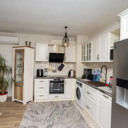 Saint George 2 Slaapkamers Met Zeezicht Apartman Kavarna