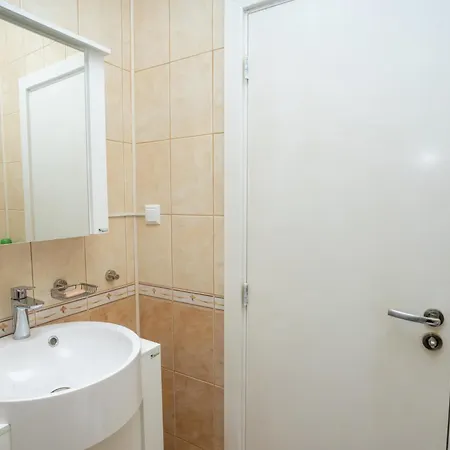 Saint George 2 Slaapkamers Met Zeezicht Апартаменты Каварна